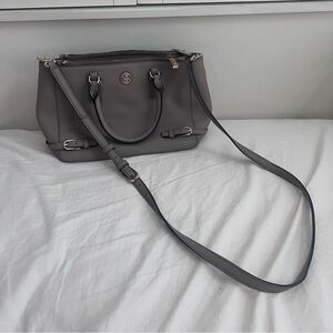 Tory Burch cross body purse. Light worn.